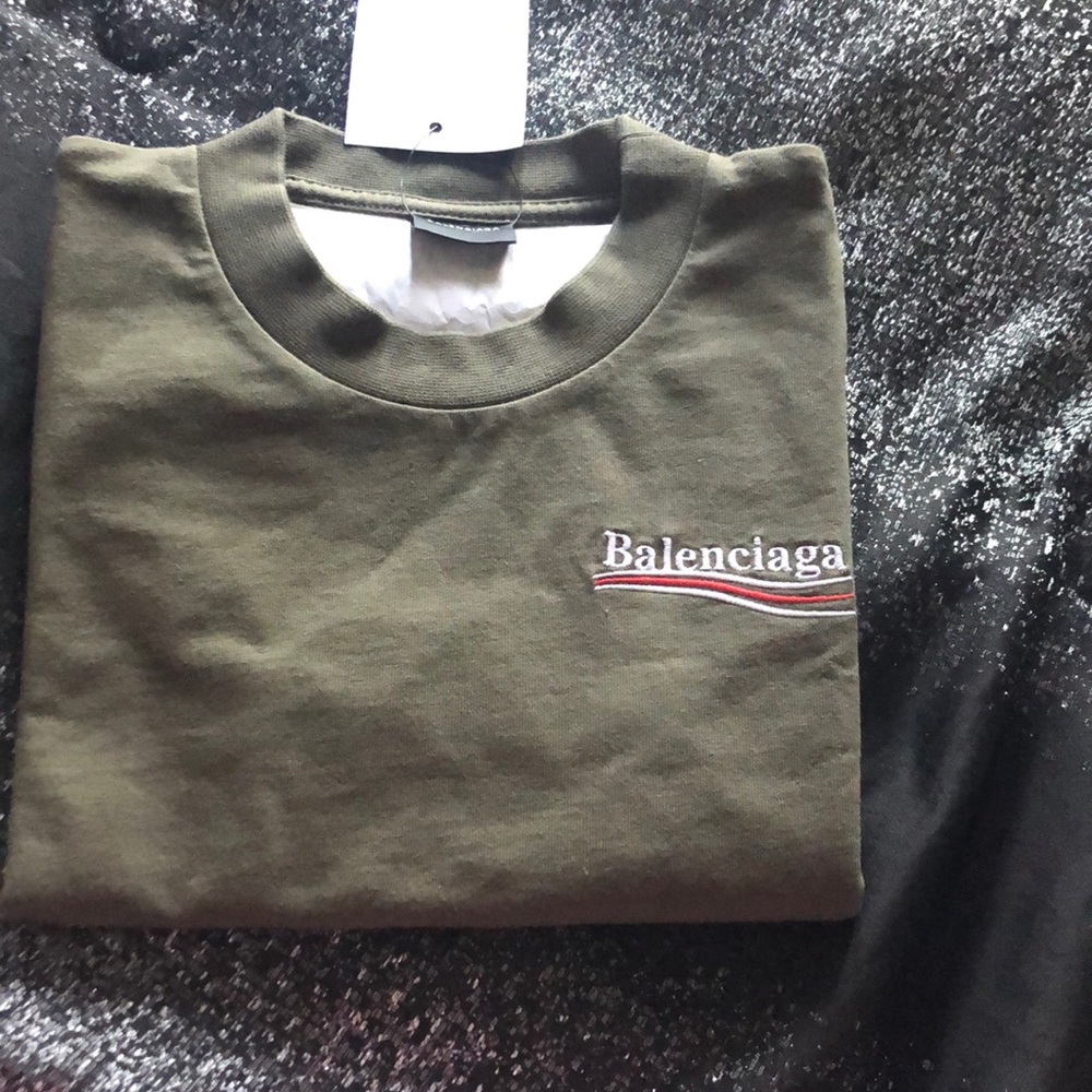 Balenciaga" CAMPAIGN T-SHIRT olive green.